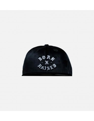 New Era X Born and Raised Velour Rocker Fitted Hat - Black Comment ça marche