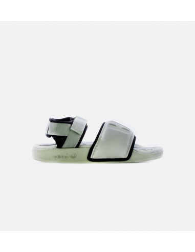 Pharrell Williams Adilette 2.0 Slides Mens Sandals - Halo Green suggérées chez